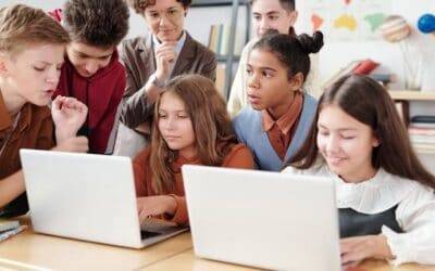 Staying Safe Online: Digital Literacy and Responsibility for Teens